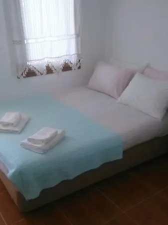Gokce Cicek Butik Pansiyon Kıyıkıslacık